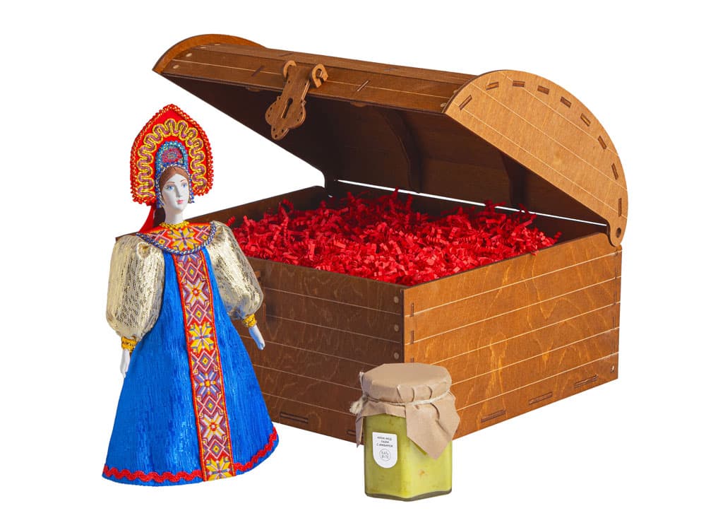 Подарочный набор: кукла фарфоровая