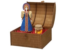Подарочный набор: кукла фарфоровая